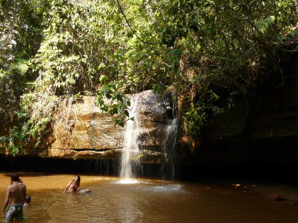 Hotel Pousada And Safari Cuiabá Kültér fotó