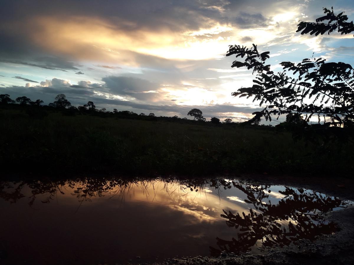Hotel Pousada And Safari Cuiabá Kültér fotó